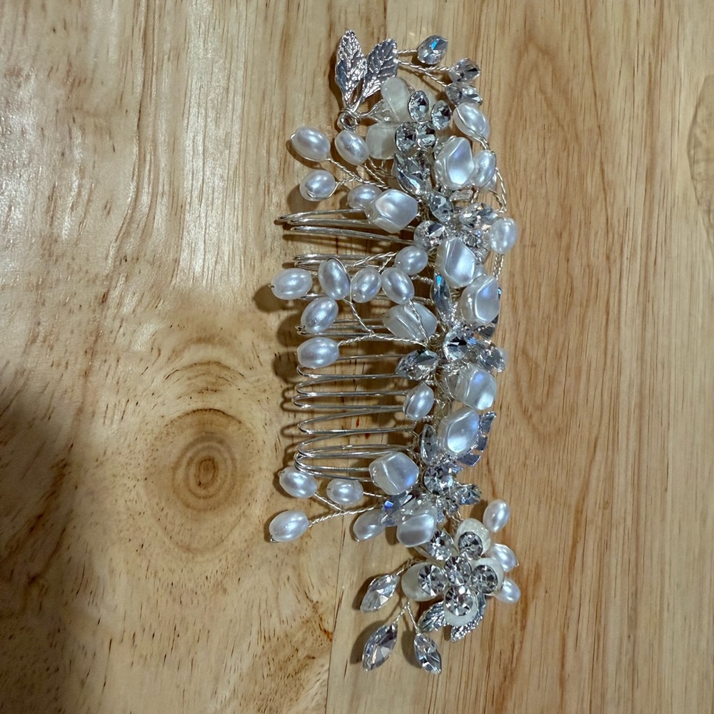 BNWT Bridal Hair Comb